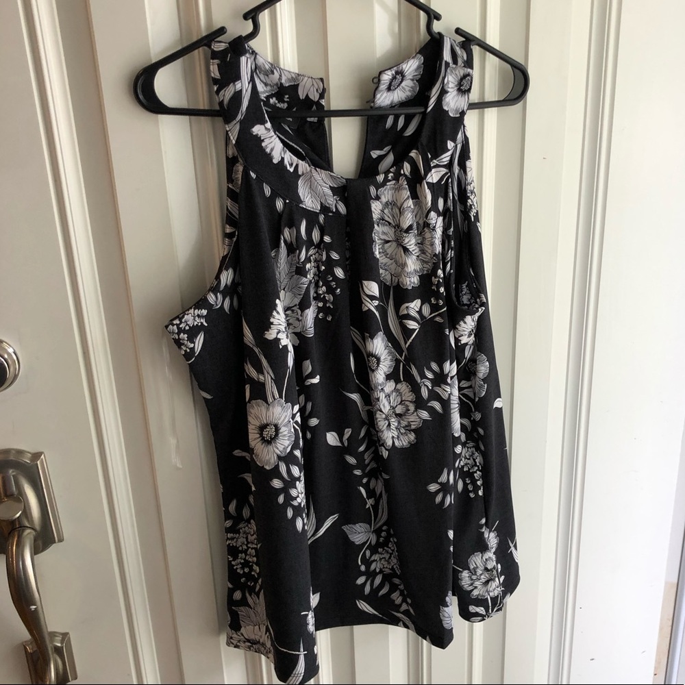INC - grey & white top